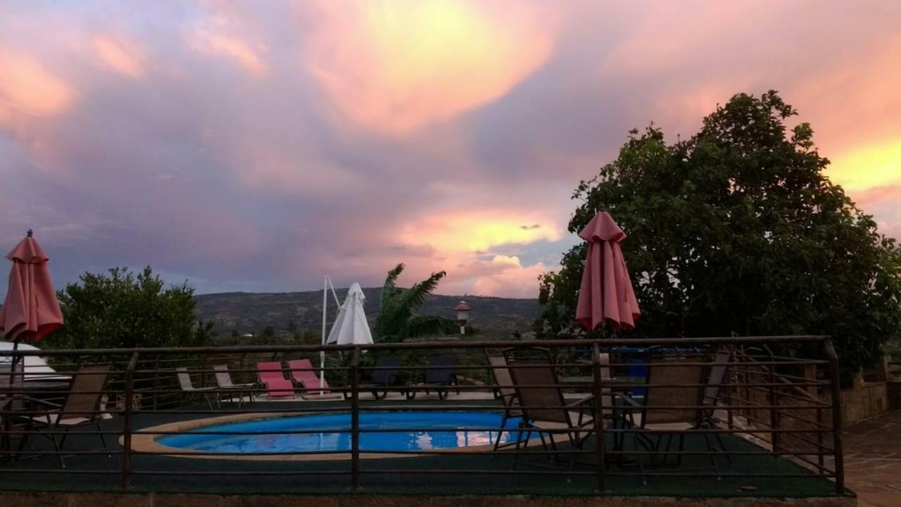 La Loma Hotel Баричара Екстериор снимка